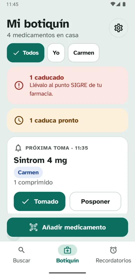 Pantalla Mi botiquín: avisos de un medicamento caducado y otro que caduca pronto, y la próxima toma con los botones Tomado y Posponer